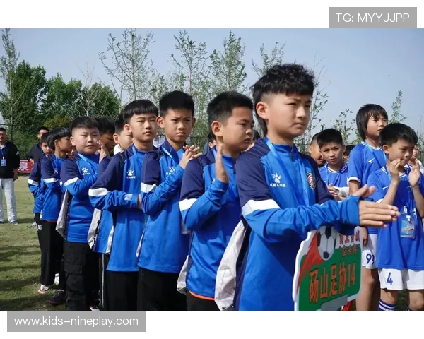 诸暨球星足球崛起之路：从地方绿茵场到全国瞩目明星的蜕变