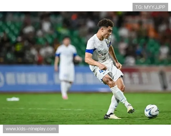 足球天才Wink崭露头角 成为全球瞩目新星的背后故事揭秘