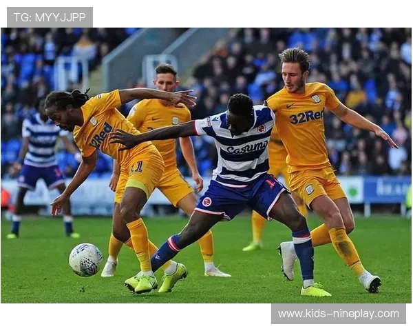 足球界情侣档揭秘 谁是场上最闪亮的情侣组合